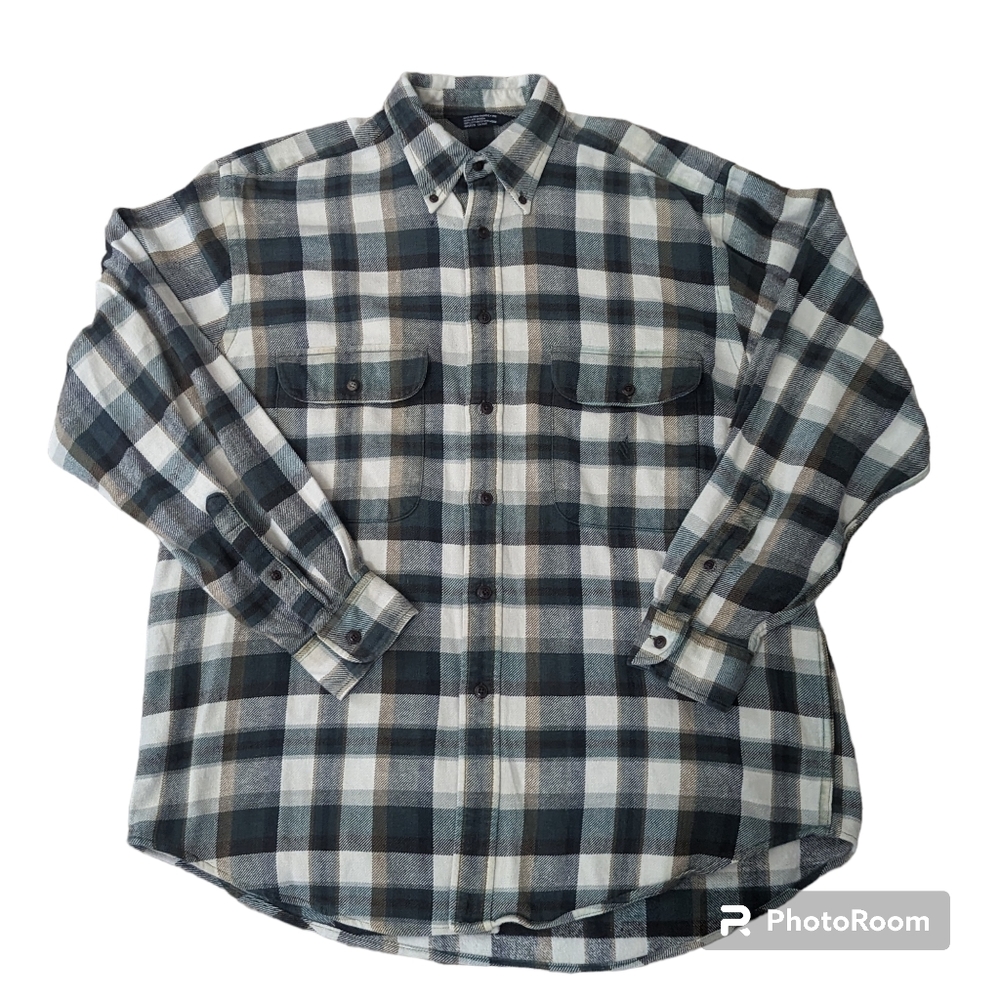 Nautica Button Front & Collar LS Green Tan Plaid Heavy Weight Flannel Shirt. L